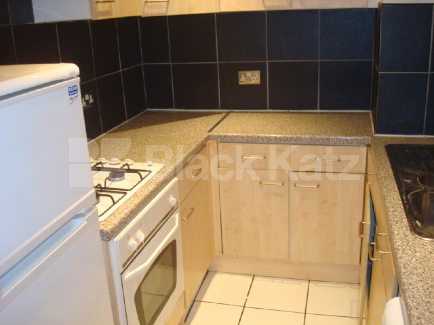 			NEW INSTRUCTION!, 3 Bedroom, 1 bath, 1 reception Flat			 Inverness Terrace, BAYSWATER/QUEENSWAY